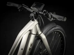 Trek Bikes Allant+ 8S Stagger Outlet