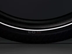 Trek Bikes Bontrager E6 Hard-Case Lite E-Bike Tire Hot