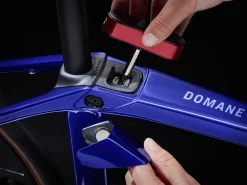 Trek Bikes Domane SL 6 Gen 4 Hex Blue New