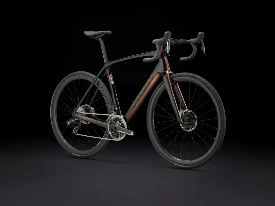 Trek Bikes Domane SLR 9 AXS Gen 4 Team Replica:Metallic Red Smoke to Blue Smoke Fade Online