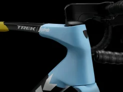 Trek Bikes Domane SLR 9 AXS Gen 4 Team Replica:Metallic Red Smoke to Blue Smoke Fade Online