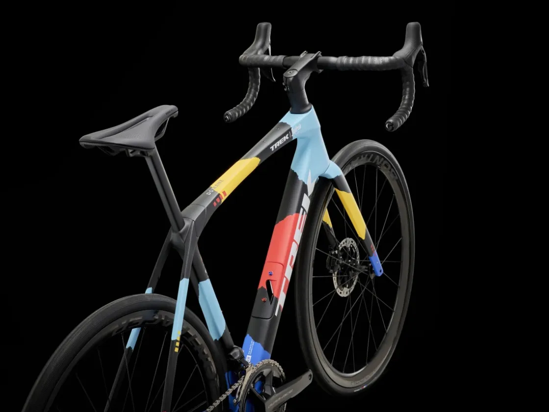 Trek Bikes Domane SLR 9 Gen 4 Outlet
