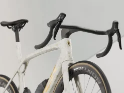 Trek Bikes Madone SLR 7 Gen 8 Online