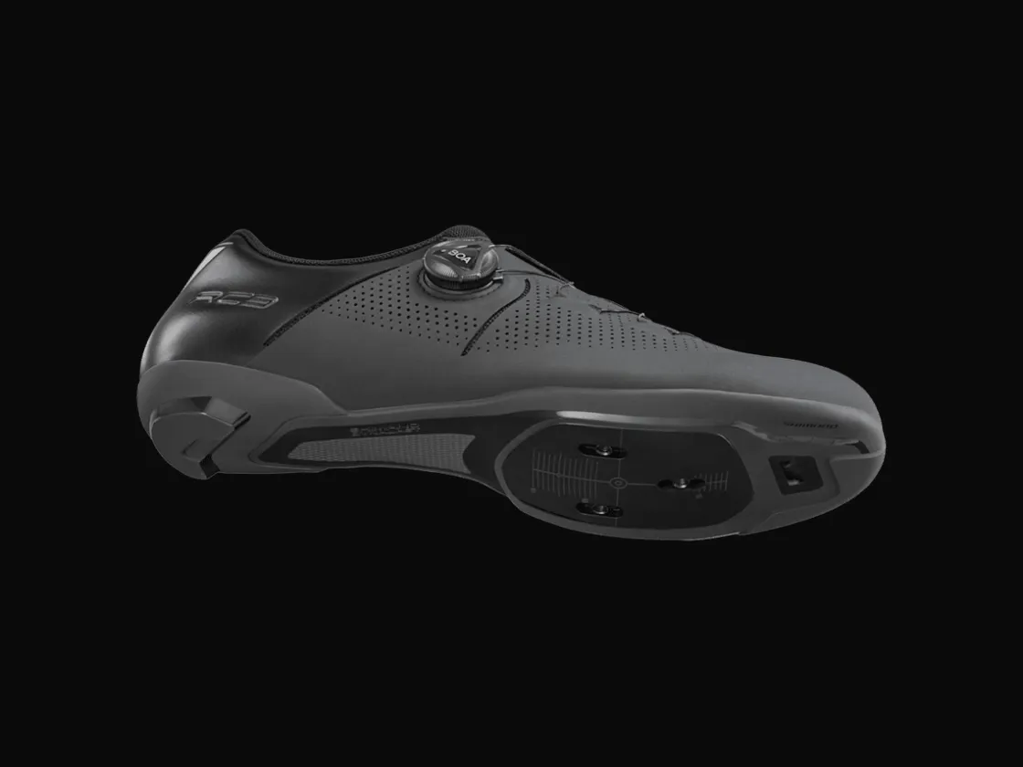 Trek Bikes Shimano RC302 Men's Road Cycling Shoe Black Fashion