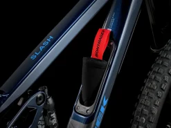 Trek Bikes Slash 8 Gen 6 Outlet