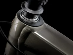 Trek Bikes Slash 8 Gen 6 Outlet