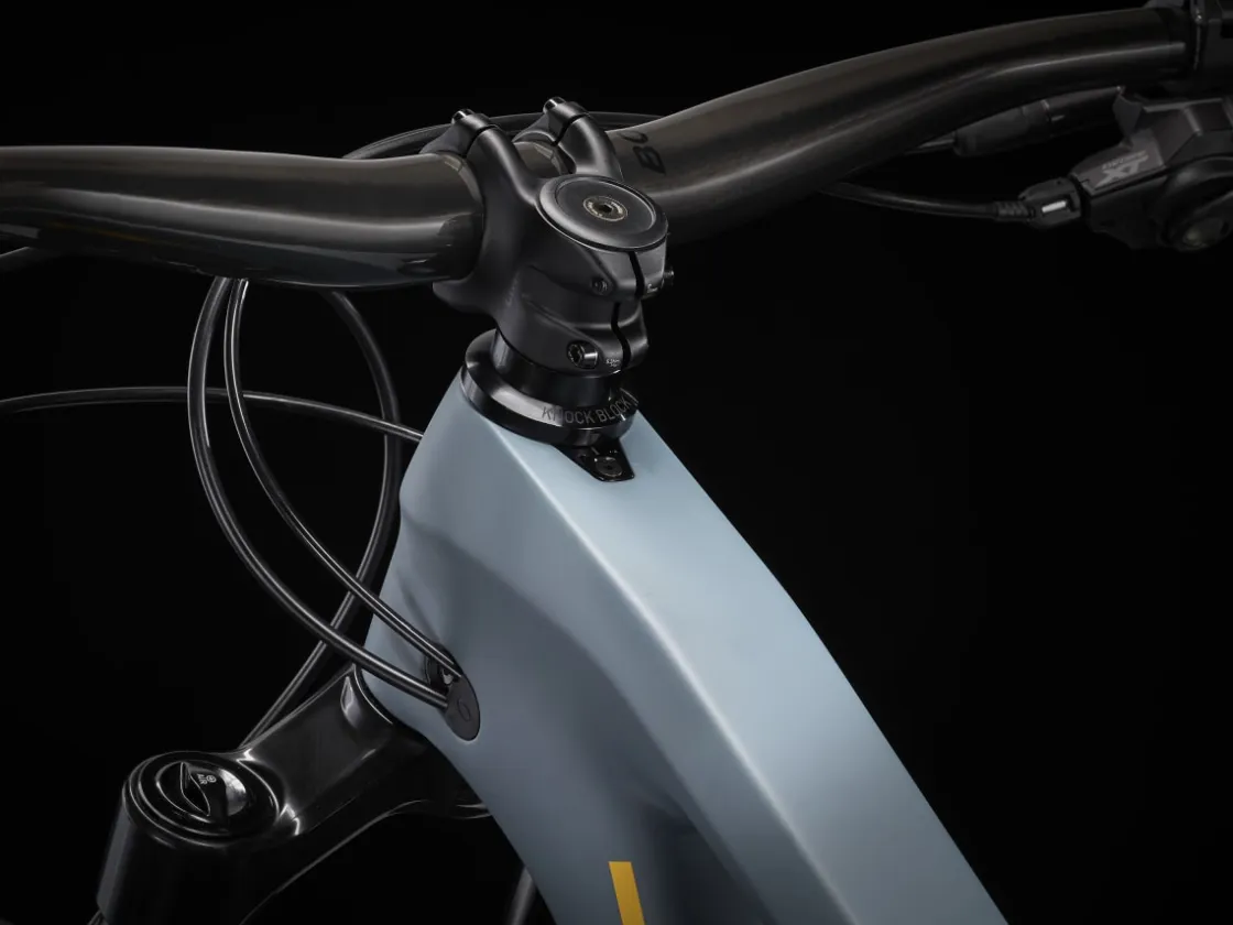 Trek Bikes Slash 9.8 XT Gen 5 Lithium Grey Best