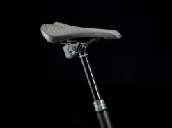 Trek Bikes Slash SE Gen 5 Quicksand/ Battleship Blue Best