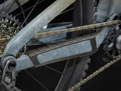 Trek Bikes Slash SE Gen 5 Quicksand/ Battleship Blue Best