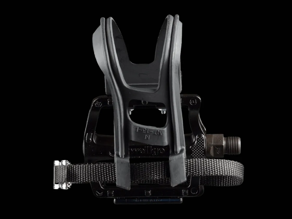 Trek Bikes Wellgo B133 Alloy Medium Platform Pedal Set with Clip & Strap Black/Silver Discount