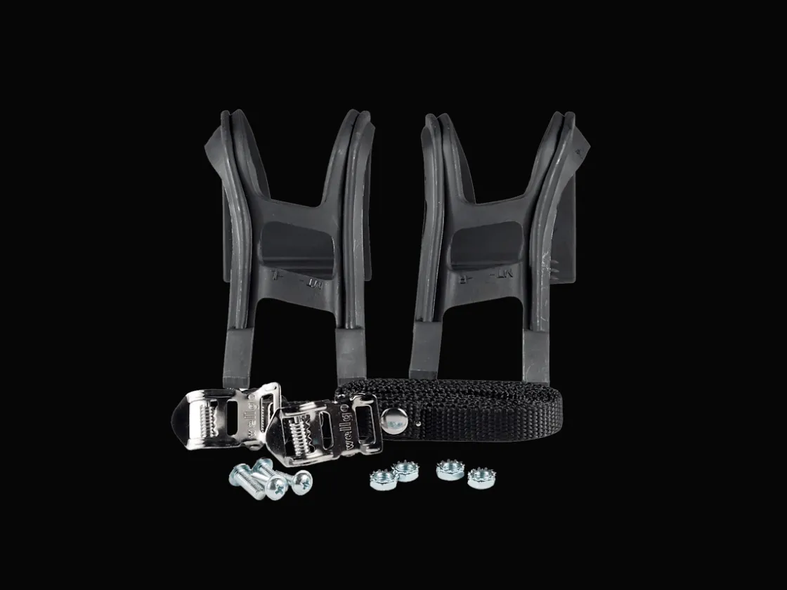 Trek Bikes Wellgo MT-13 Medium Toe Clip & Strap Set Black Best Sale